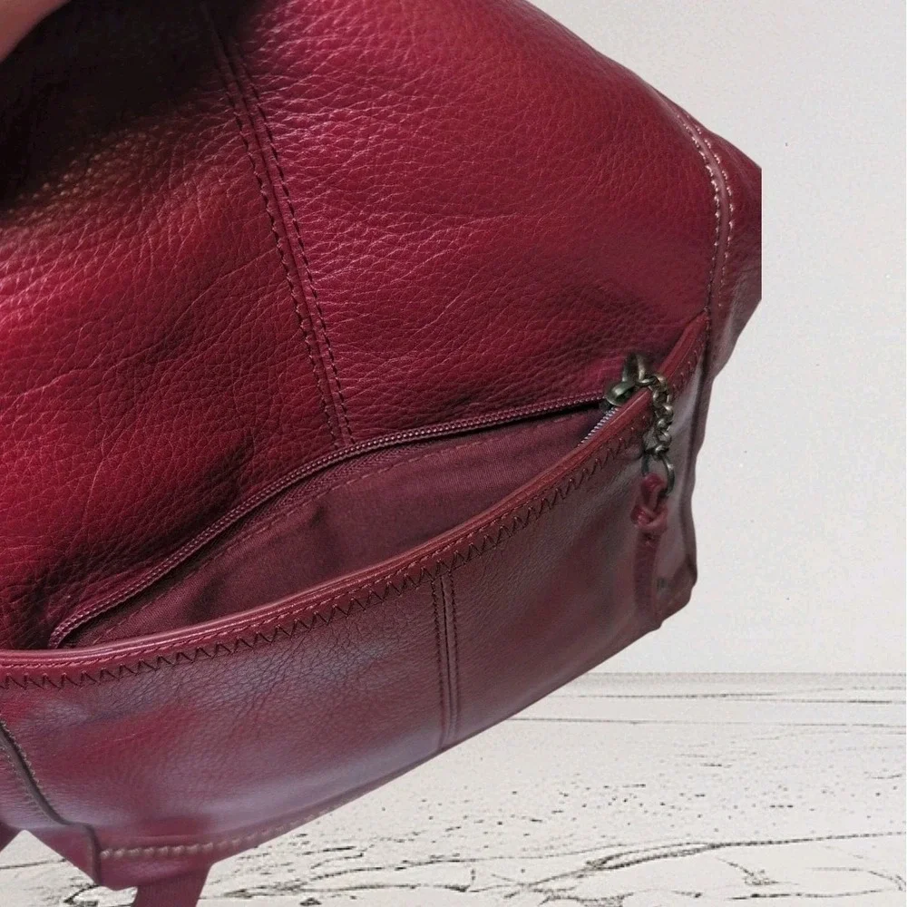The Sak Genuine Red‎ Leather Crossbody Handbag Tan Stitching Vibrant Lining
